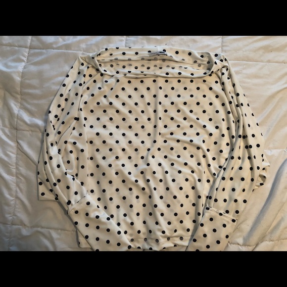 Fashionnova Bat sleeve off shoulder top - Picture 5 of 5